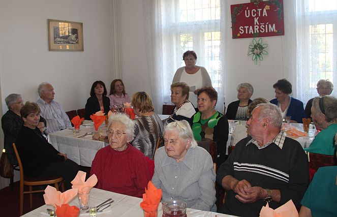 Fotogaléria Mesiac úcty k starším v klube (6) Mesiac úcty k starším v klube