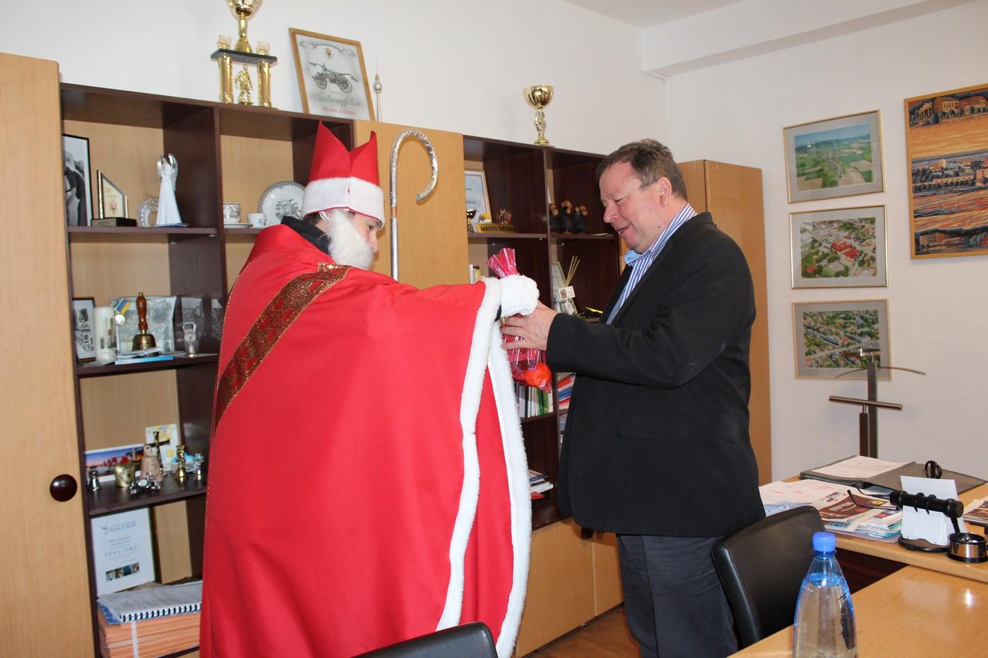 Fotogaléria Sečovský zimný Jarmok a Mikuláš v meste (5. 12. 2017) (47) Sečovský zimný Jarmok a Mikuláš v meste (5. 12. 2017)